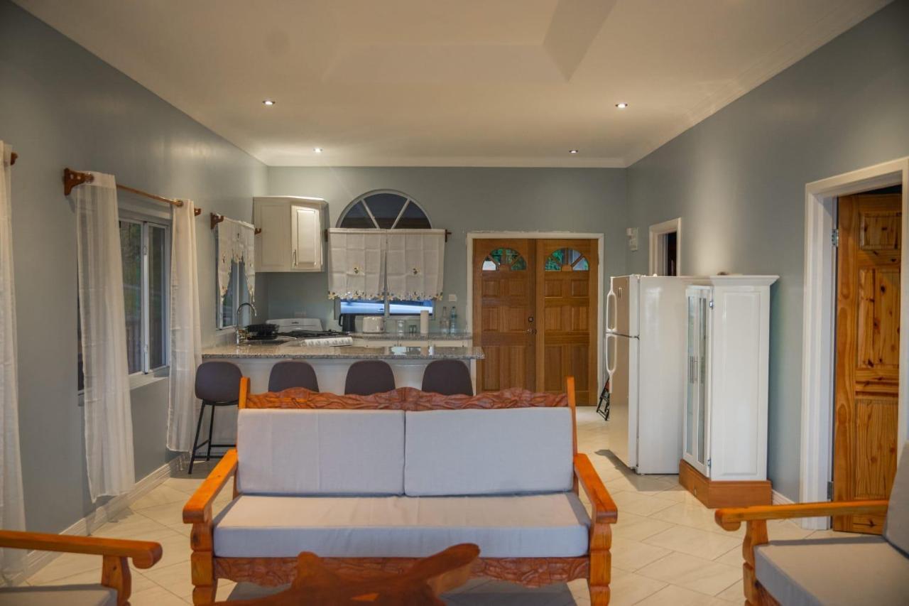 Majestic Ridge Villas Soufriere Exterior photo